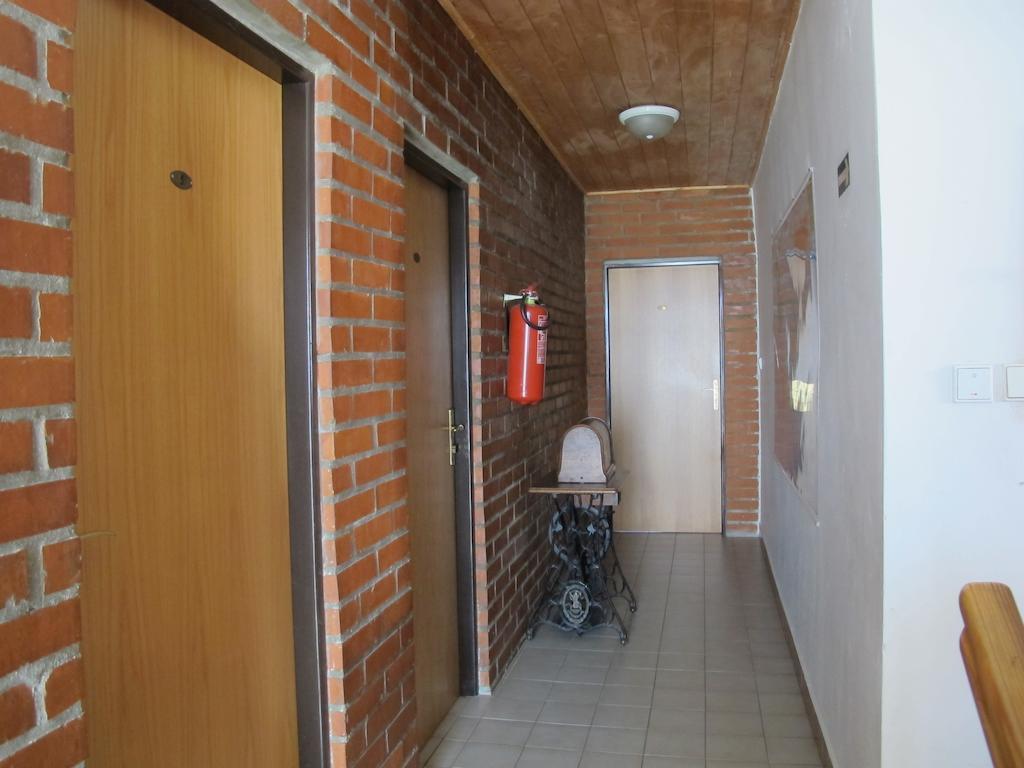 Penzion Eliska Прага Экстерьер фото